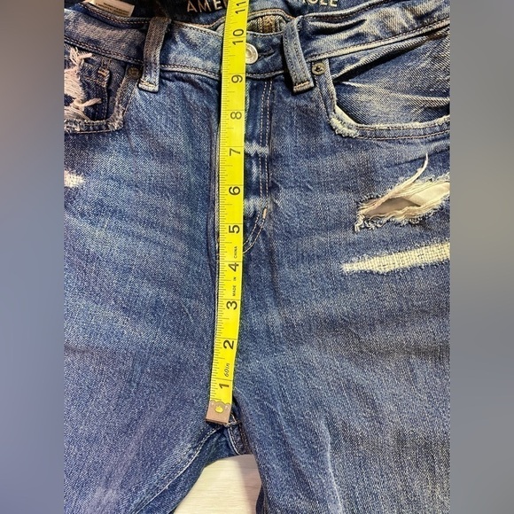 American Eagle Distressed/Destroyed Mom Jean, Size 00 Short - Picture 9 of 10